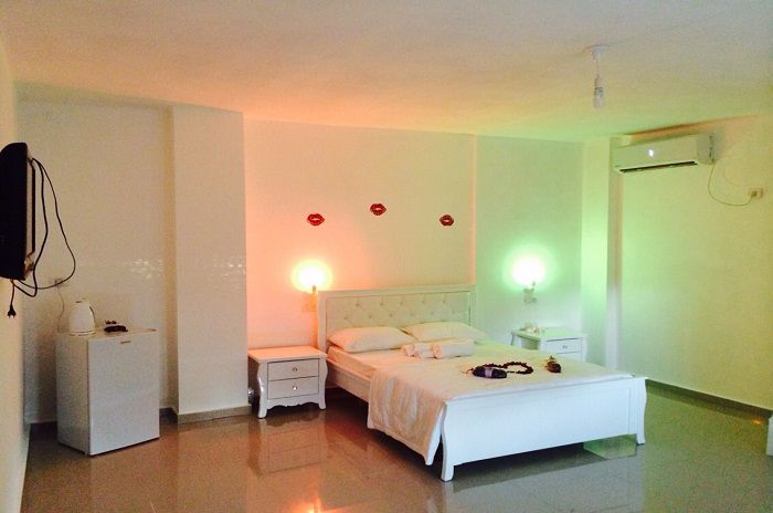 חדרים לפי שעה באזור נתניה 7